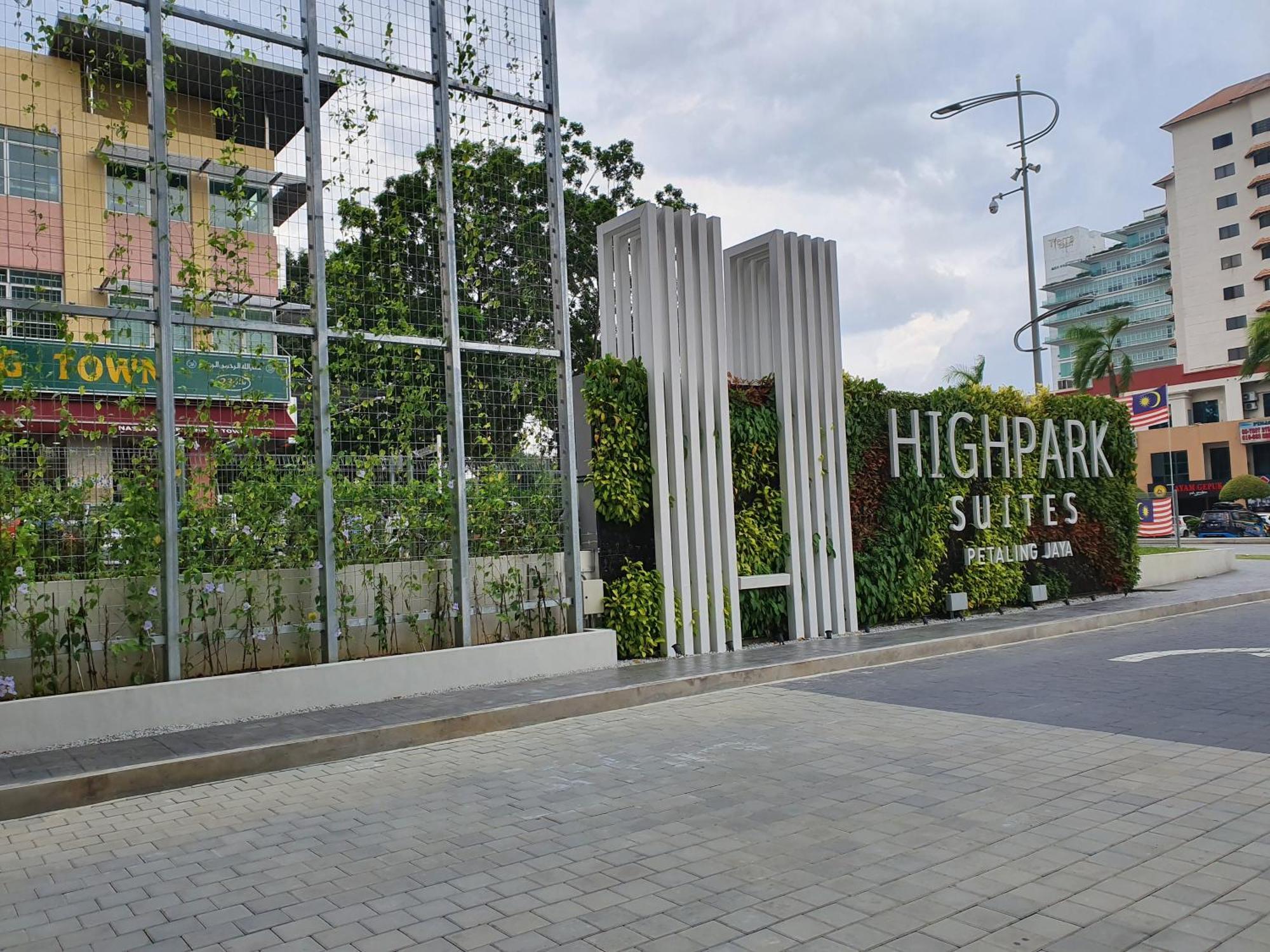 Highpark Suites In Petaling Jaya, Kelana Jaya By Plush Kampong Baharu Sungai Way 외부 사진