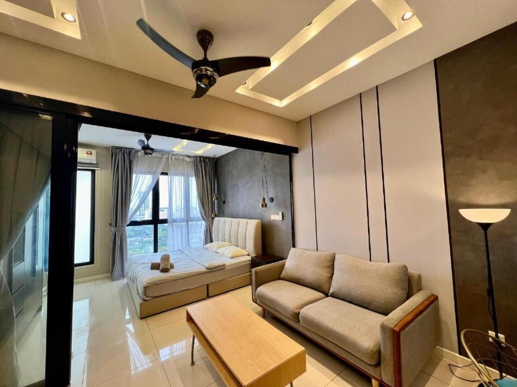Highpark Suites In Petaling Jaya, Kelana Jaya By Plush Kampong Baharu Sungai Way 외부 사진