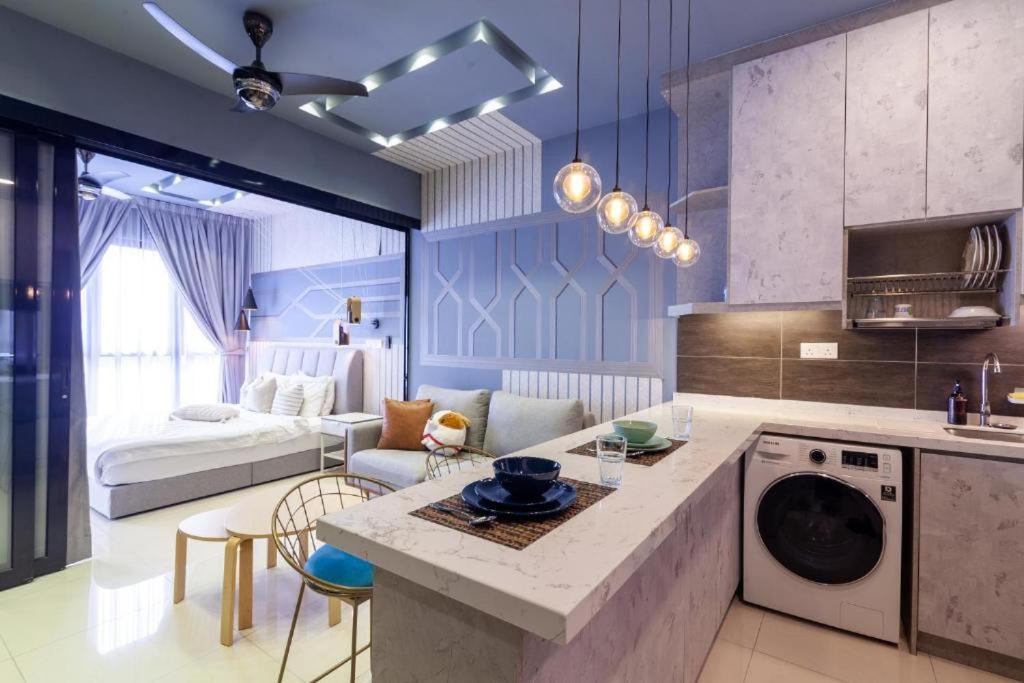 Highpark Suites In Petaling Jaya, Kelana Jaya By Plush Kampong Baharu Sungai Way 외부 사진