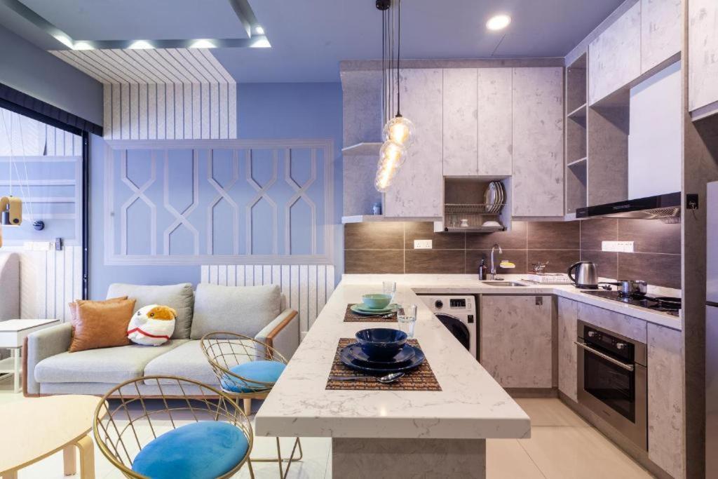 Highpark Suites In Petaling Jaya, Kelana Jaya By Plush Kampong Baharu Sungai Way 외부 사진