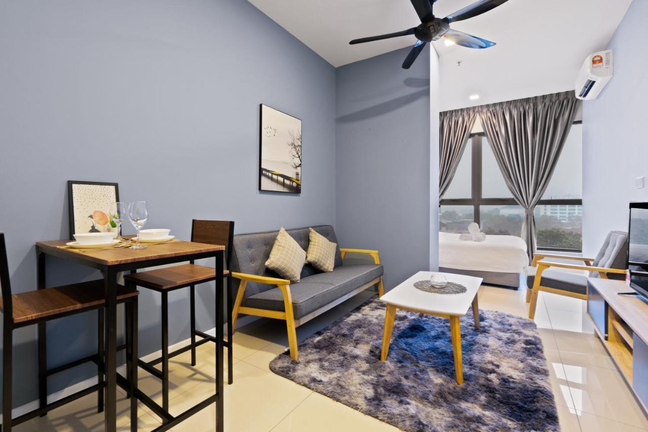 Highpark Suites In Petaling Jaya, Kelana Jaya By Plush Kampong Baharu Sungai Way 외부 사진